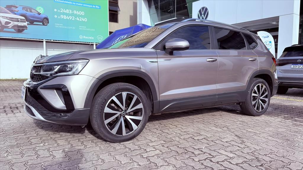 TAOS 1.4 250 TSI TOTAL FLEX HIGHLINE AUTOMÁTICO1
