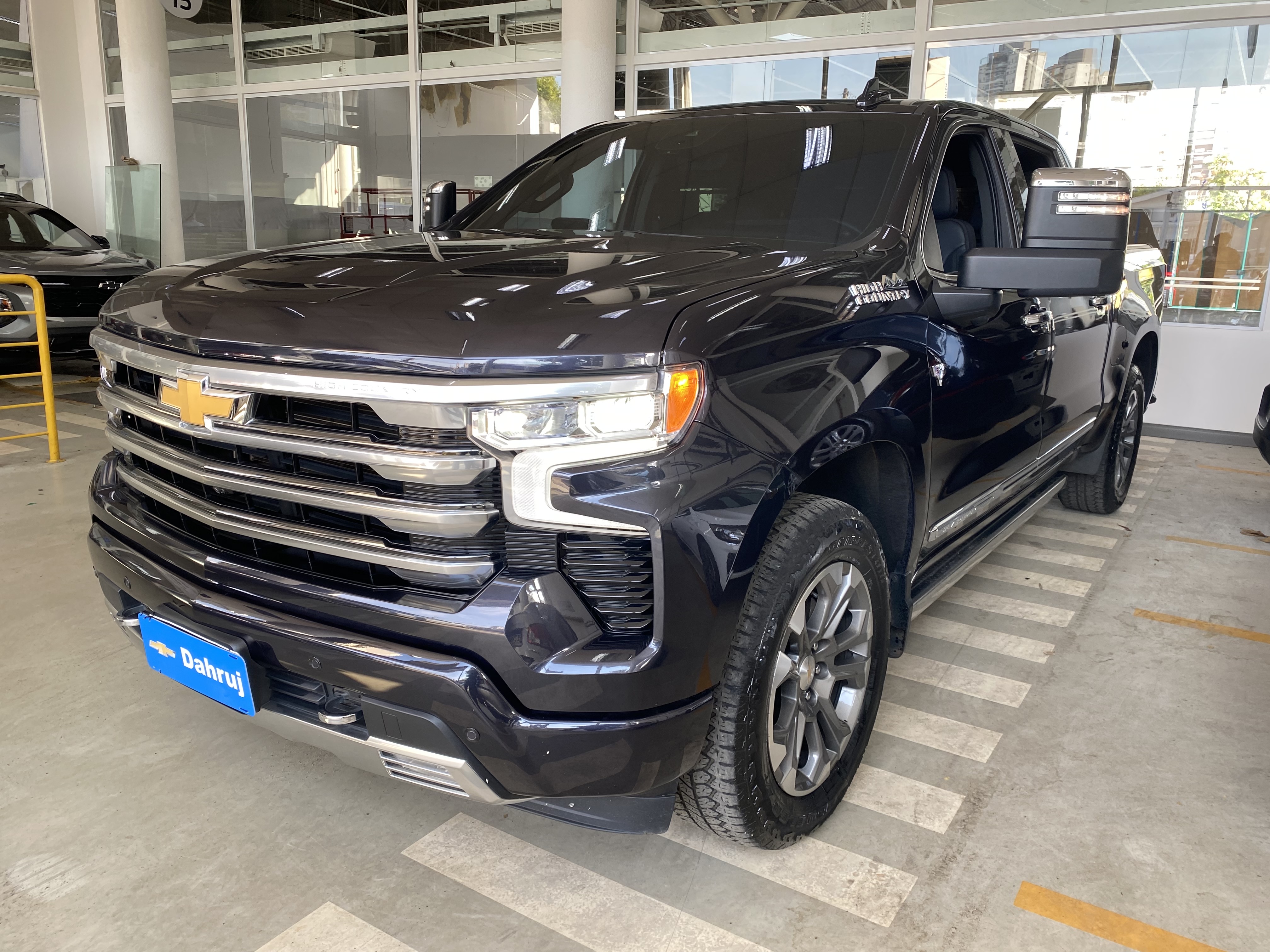 SILVERADO 5.3 V8 GASOLINA 1500 HIGH COUNTRY 4X4 AUTOMÁTICO2