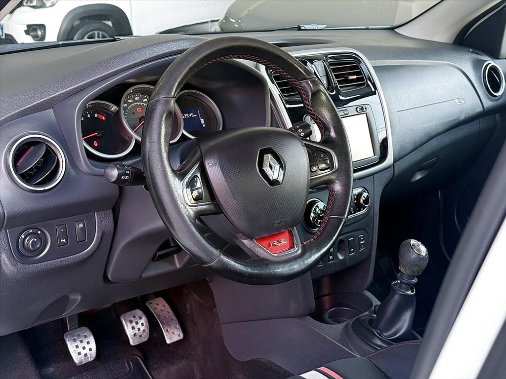 Renault Sandero - 2.0 16V HI-FLEX RS MANUAL