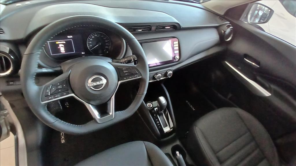 KICKS PLAY 1.6 16V FLEXSTART ADVANCE PLUS XTRONIC10