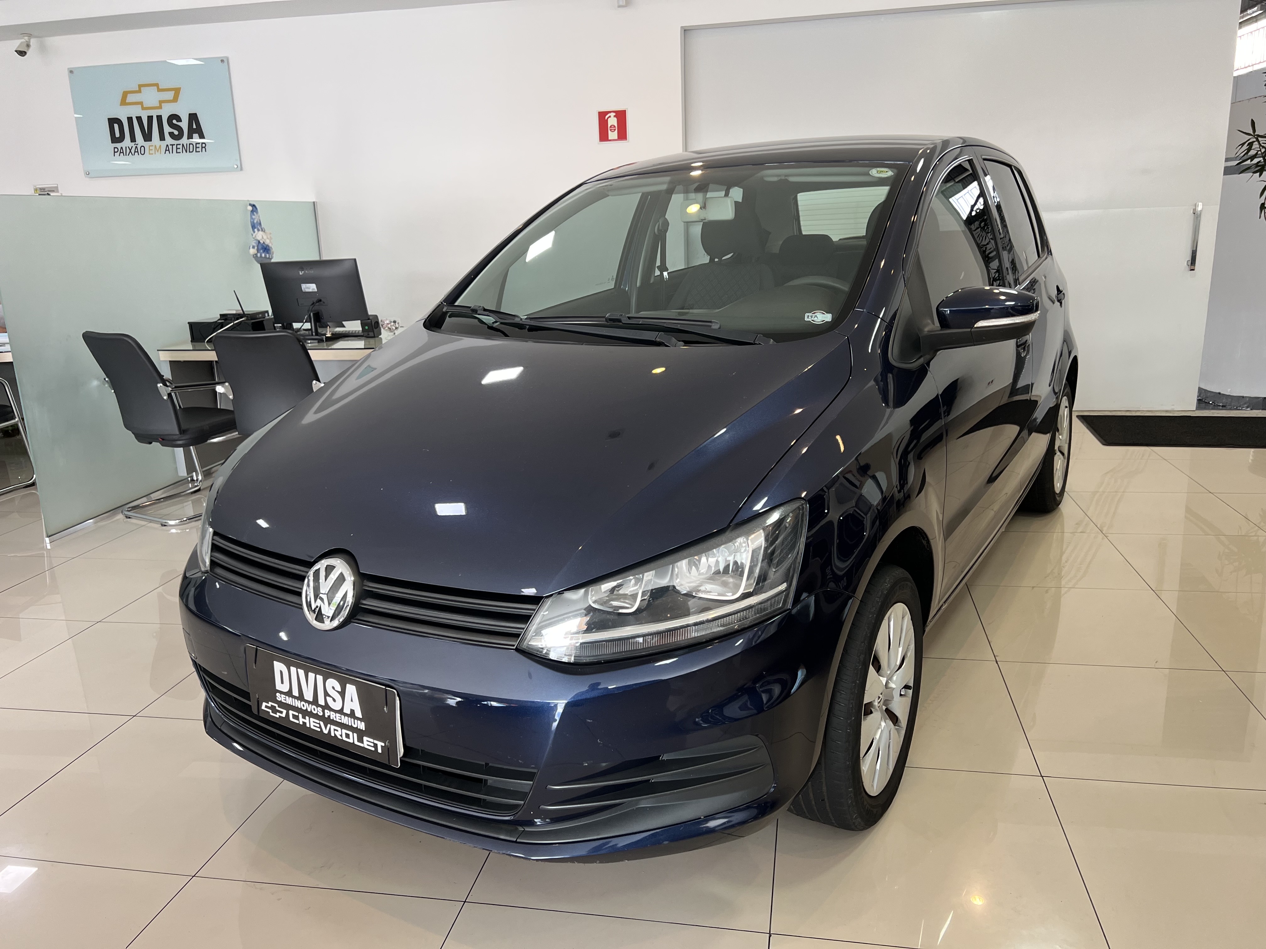 VOLKSWAGEN FOX 1.0 MPI TRENDLINE 12V FLEX 4P MANUAL