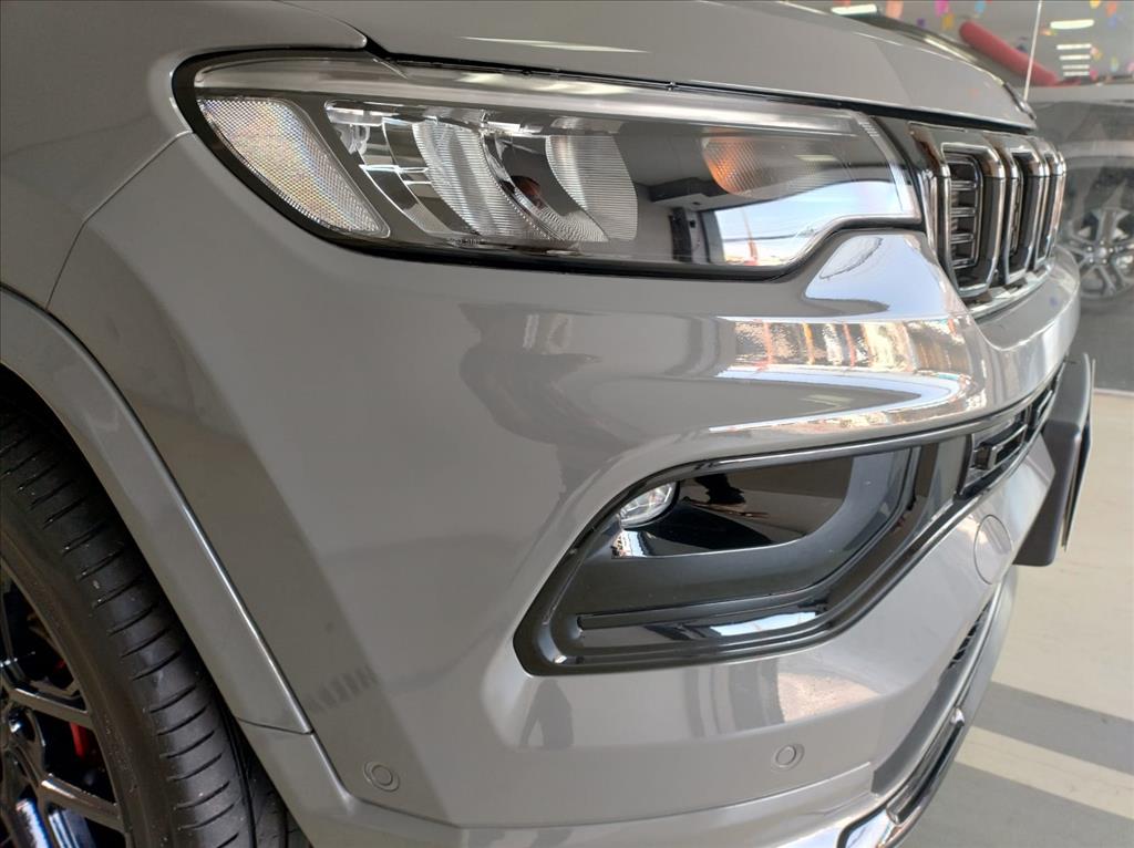 COMPASS 2.0 HURRICANE 4 TURBO GASOLINA BLACKHAWK AT97