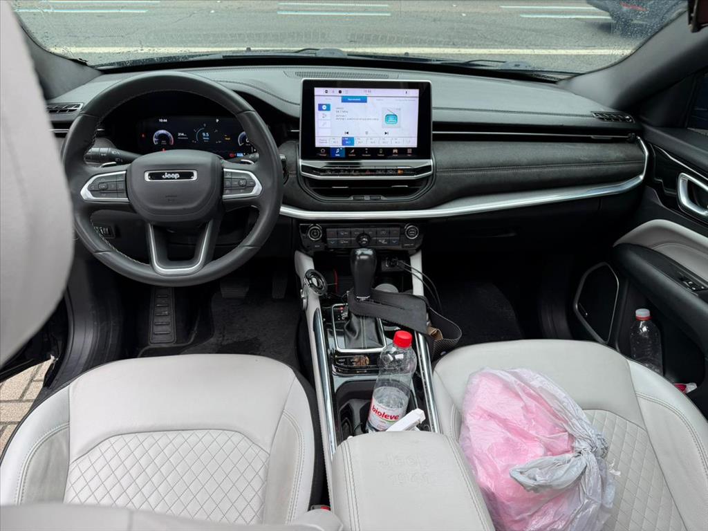 COMMANDER 1.3 T270 TURBO FLEX OVERLAND AT67