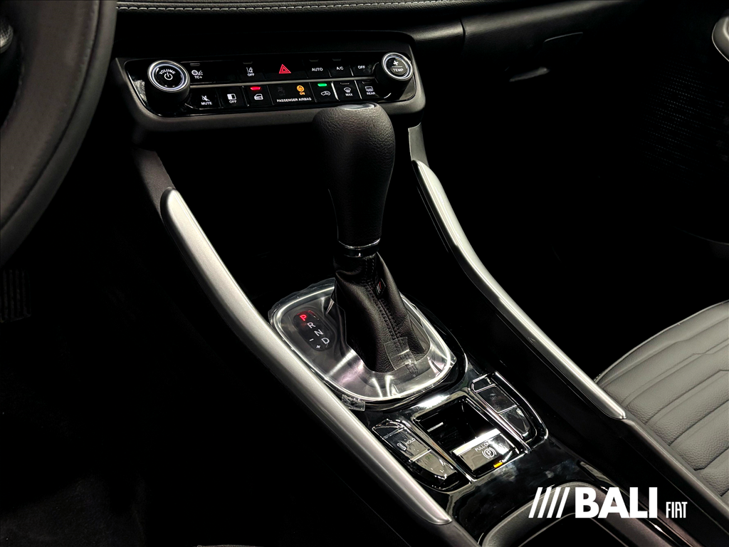 FASTBACK 1.0 TURBO 200 HYBRID AUDACE CVT5