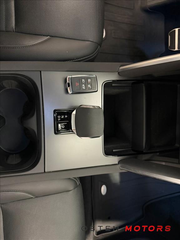 Land Rover-DISCOVERY SPORT-2.0 P250 TURBO FLEX R-DYNAMIC SE AUTOMÁTICO