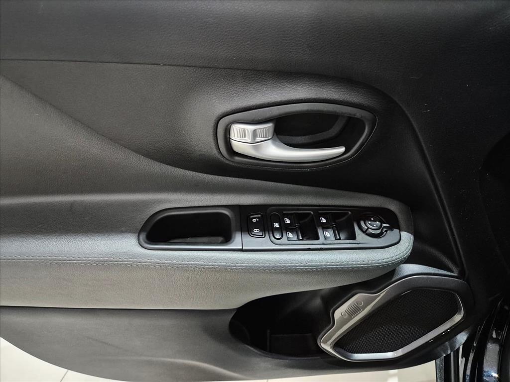 Jeep-RENEGADE-1.3 T270 TURBO FLEX SPORT AT6