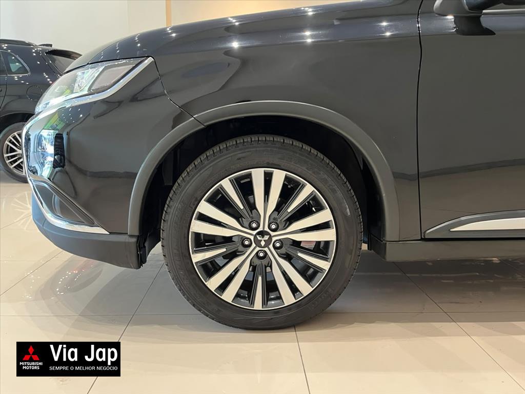 Mitsubishi-OUTLANDER-2.0 MIVEC GASOLINA HPE AUTOMÁTICO