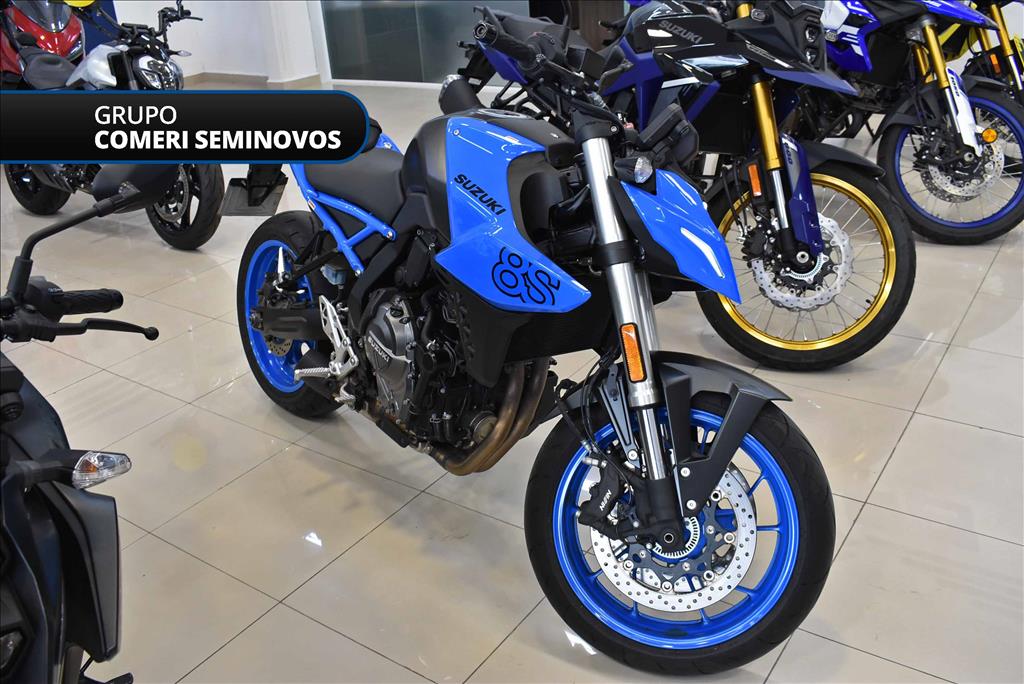 GSX 8S