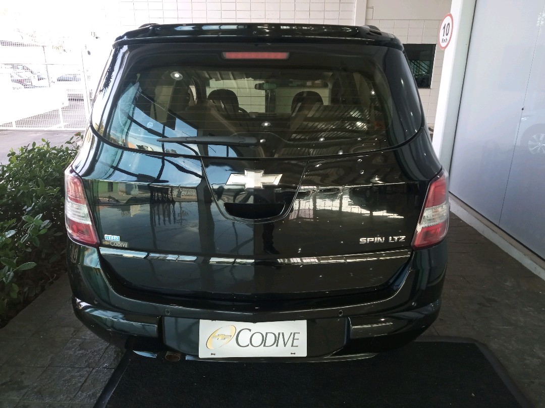 SPIN 1.8 LTZ 8V FLEX 4P AUTOMÁTICO3