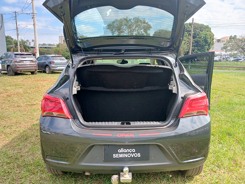 ONIX 1.4 MPFI LTZ 8V FLEX 4P MANUAL4