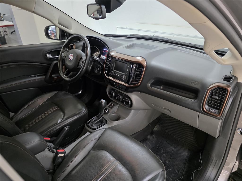 TORO 2.0 16V TURBO DIESEL VOLCANO 4WD AT98