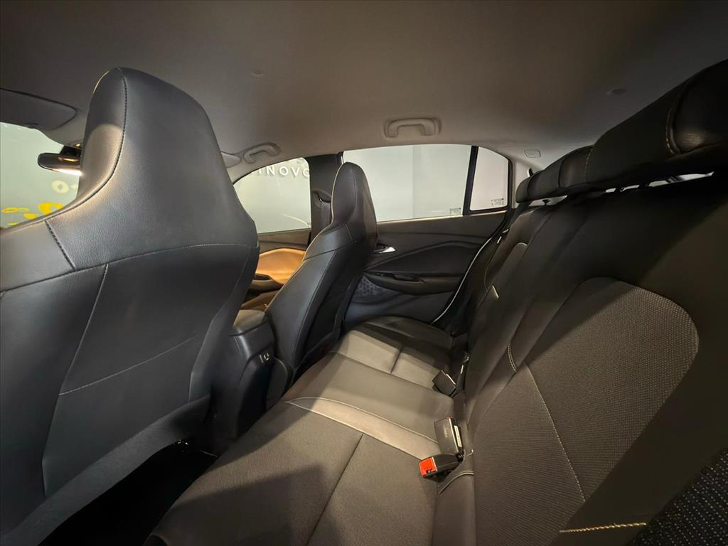 ONIX 1.0 TURBO FLEX PREMIER AUTOMÁTICO9