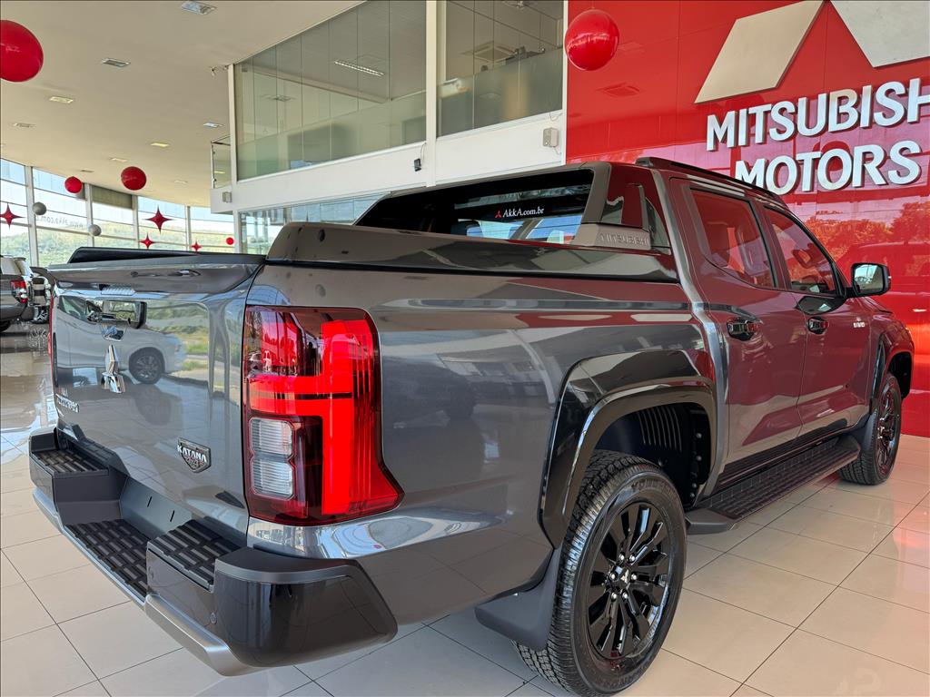 Mitsubishi-TRITON-2.4 BITURBO DIESEL CD KATANA 4X4 AUTOMÁTICO