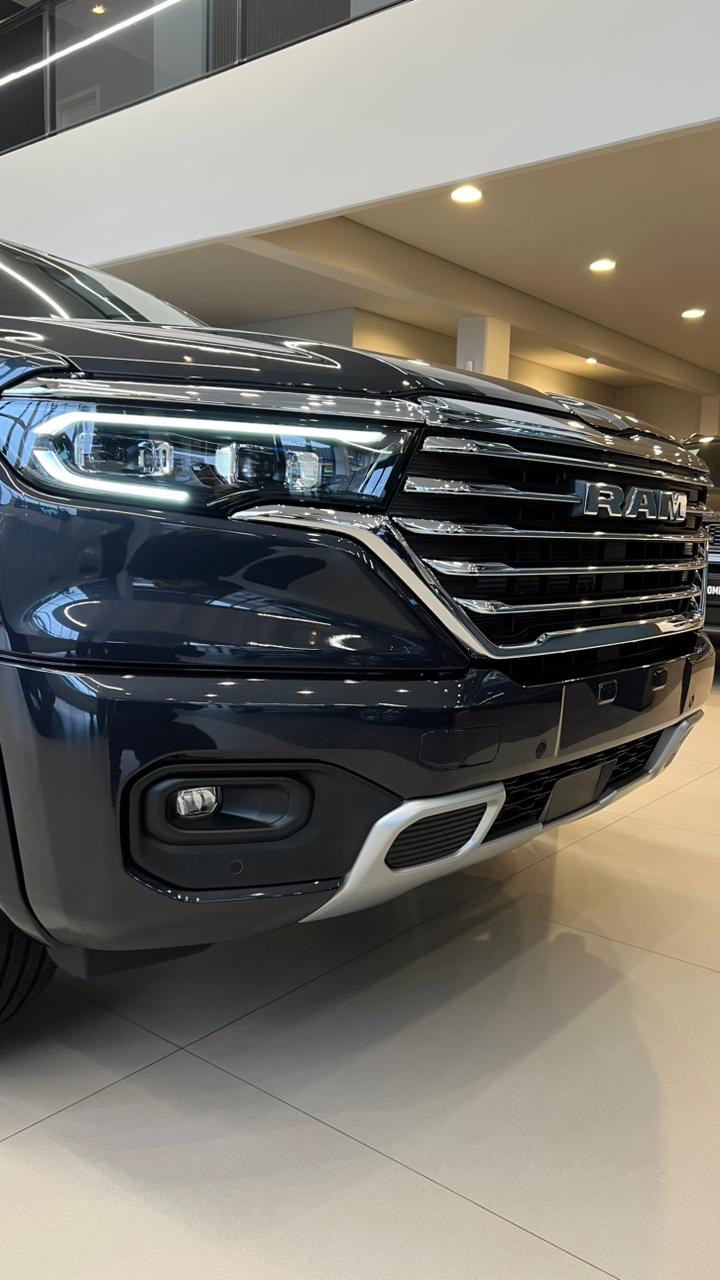 RAMPAGE 2.2 TURBO DIESEL LARAMIE 4X4 AUTOMÁTICO6