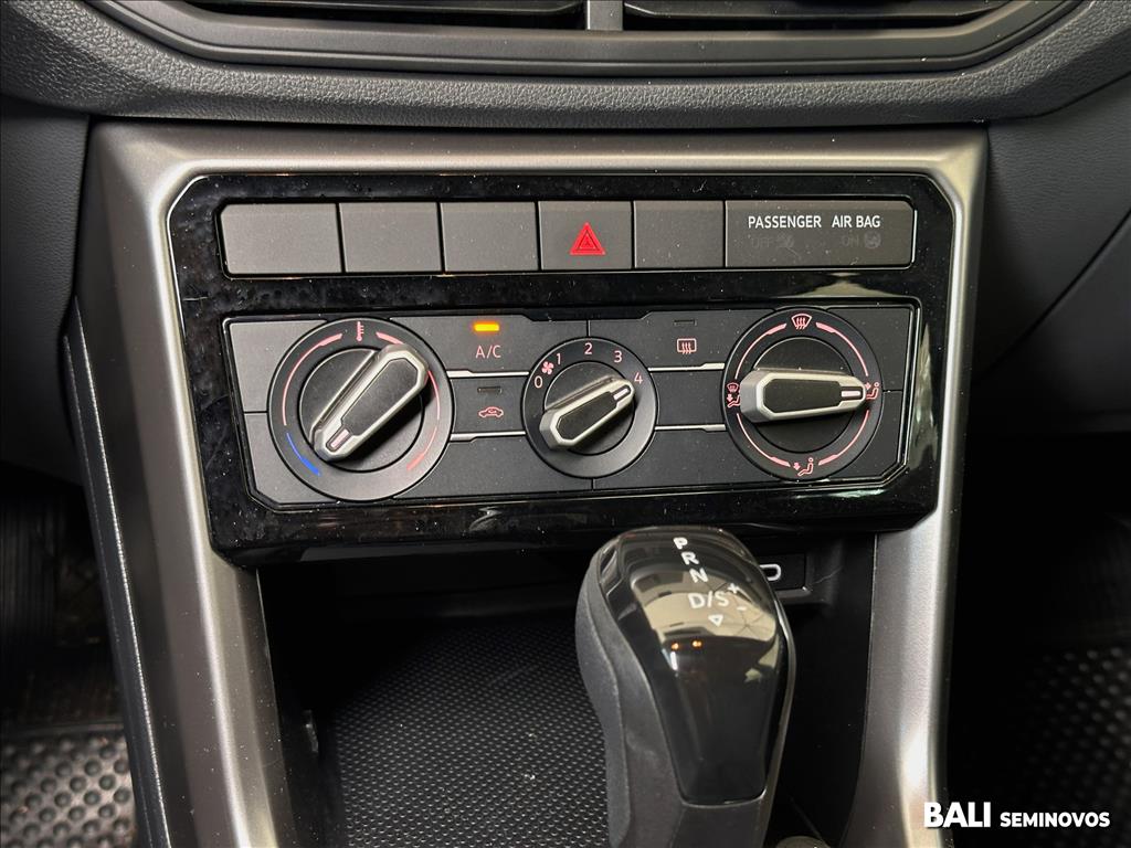 T-CROSS 1.0 200 TSI TOTAL FLEX AUTOMÁTICO10