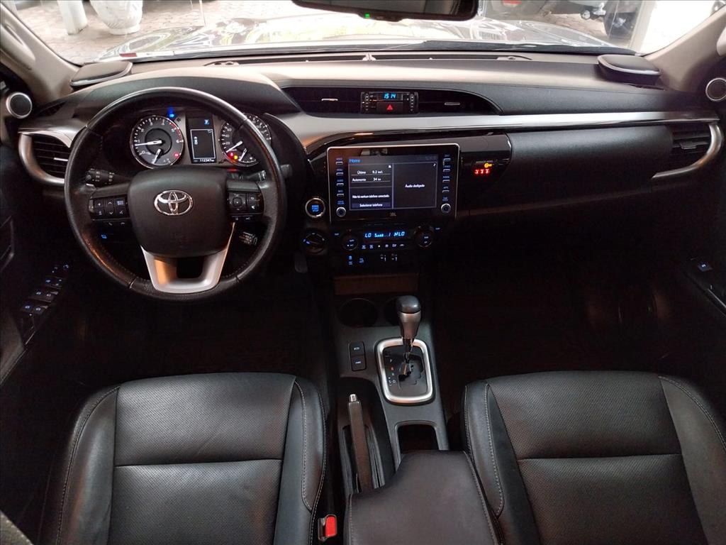 HILUX 2.8 D-4D TURBO DIESEL CD SRX 4X4 AUTOMÁTICO