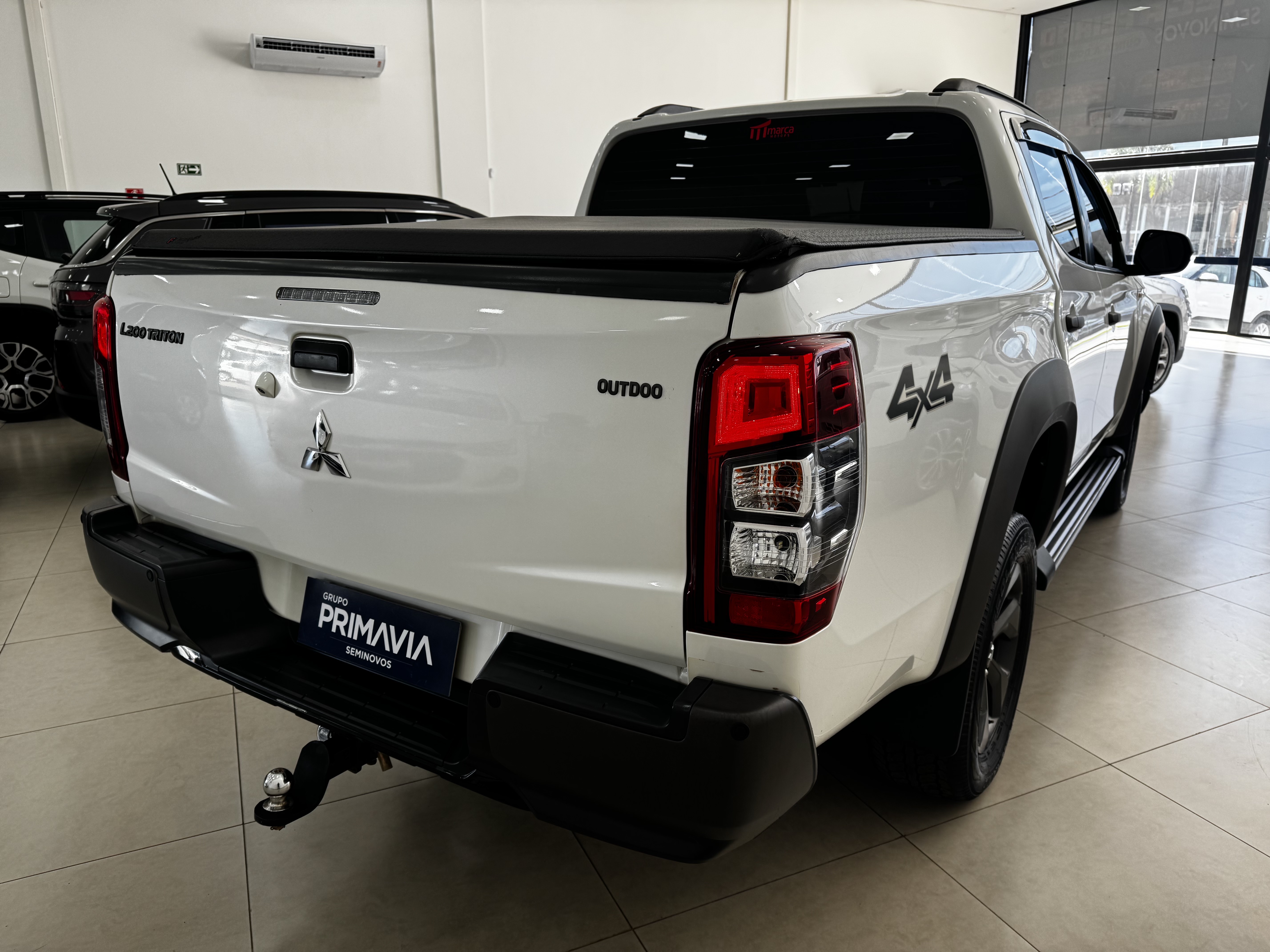 TRITON 2.4 BITURBO DIESEL CD GLS 4X4 AUTOMÁTICO2