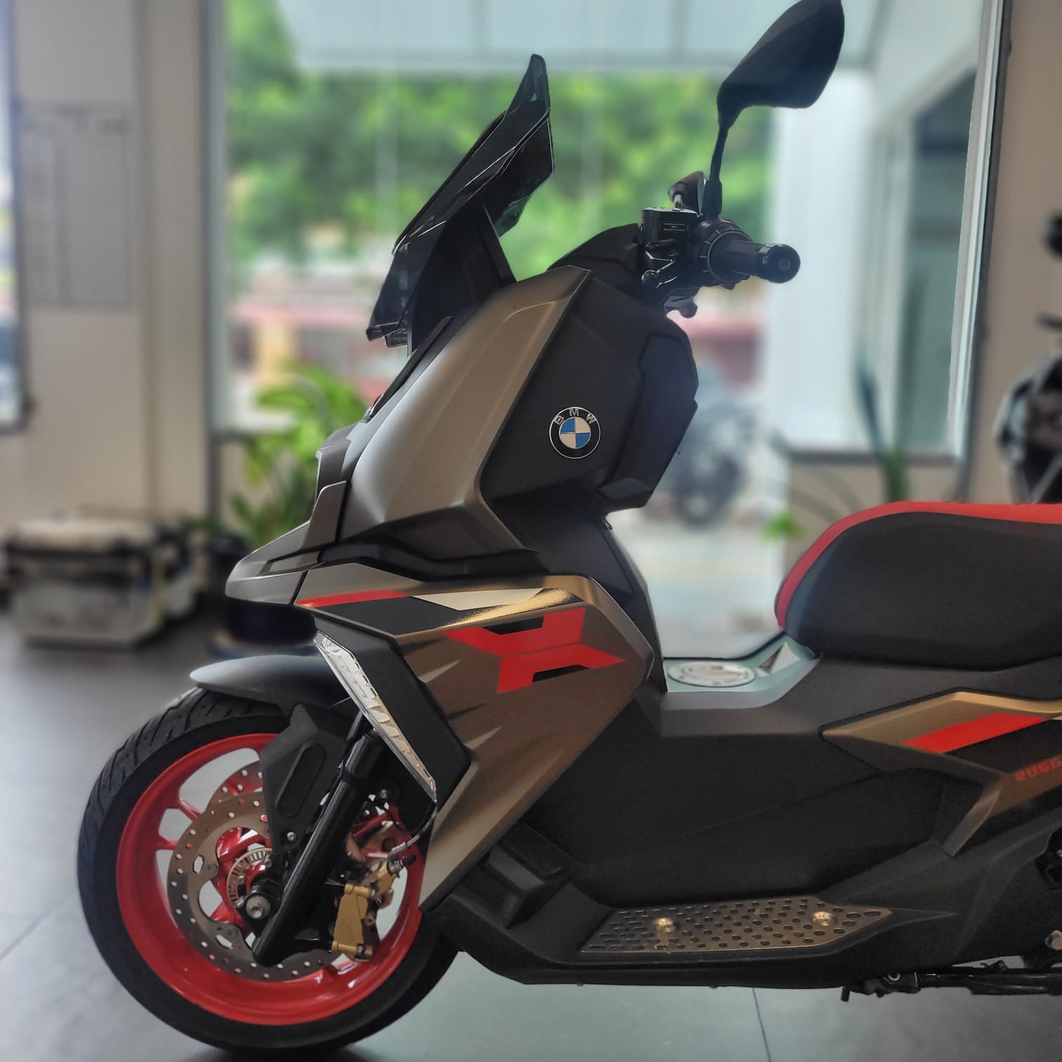 BMW Motorrad-C-400 X