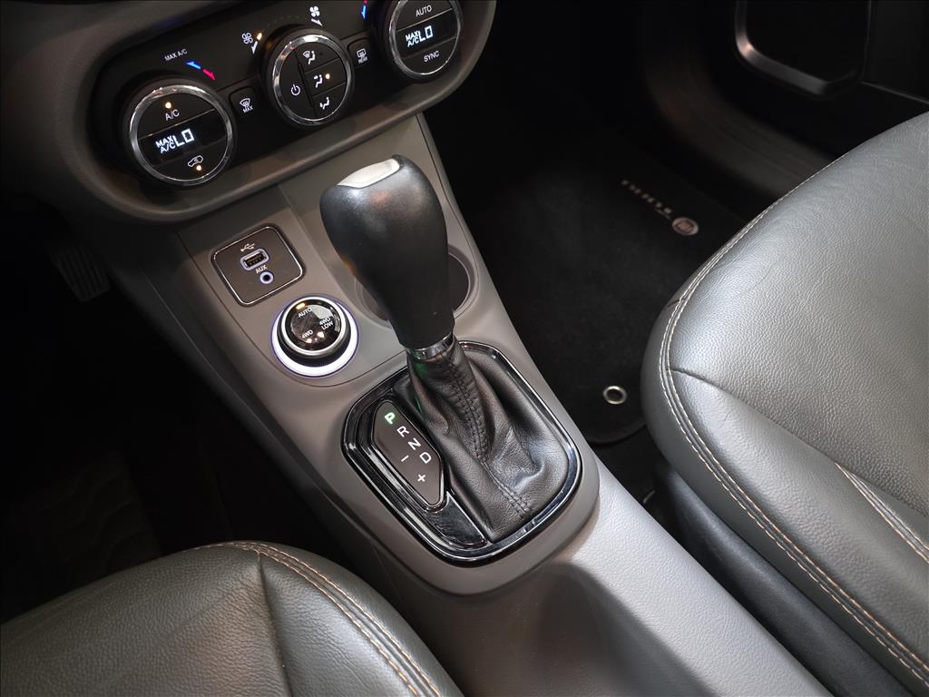 TORO 2.0 16V TURBO DIESEL VOLCANO 4WD AT911