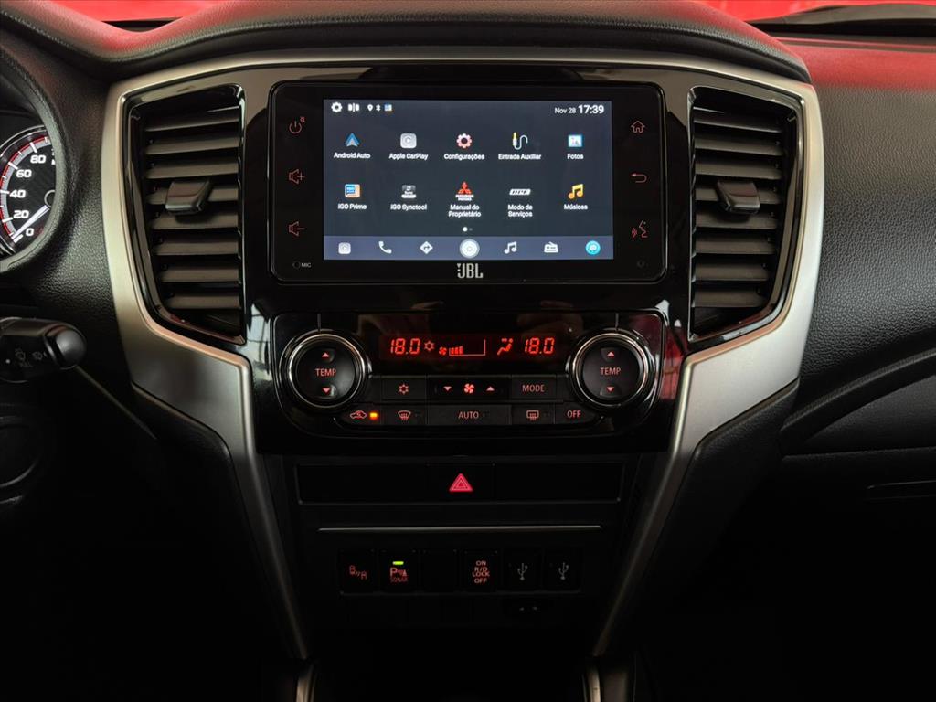 Mitsubishi-L200 TRITON-2.4 16V TURBO DIESEL SPORT HPE-S CD 4P 4X4 AUTOMÁTICO