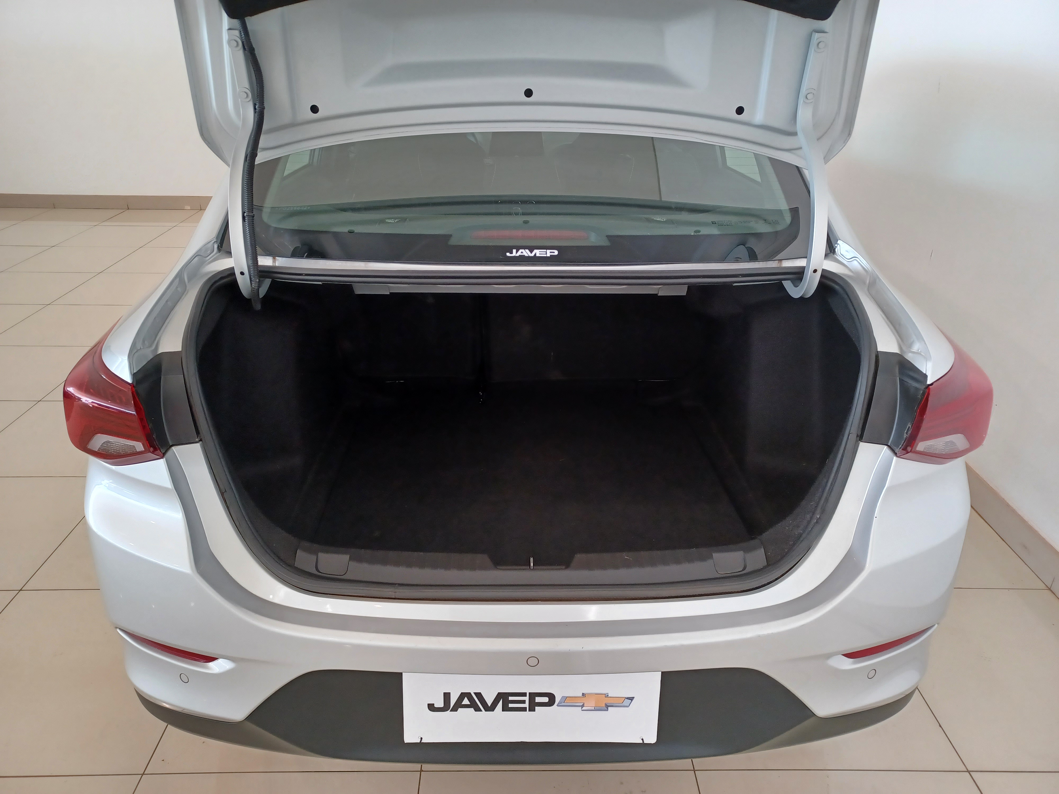 GM - Chevrolet-ONIX PLUS-1.0 TURBO FLEX LTZ MANUAL