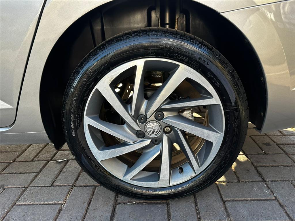 VIRTUS 1.0 200 TSI HIGHLINE AUTOMÁTICO10