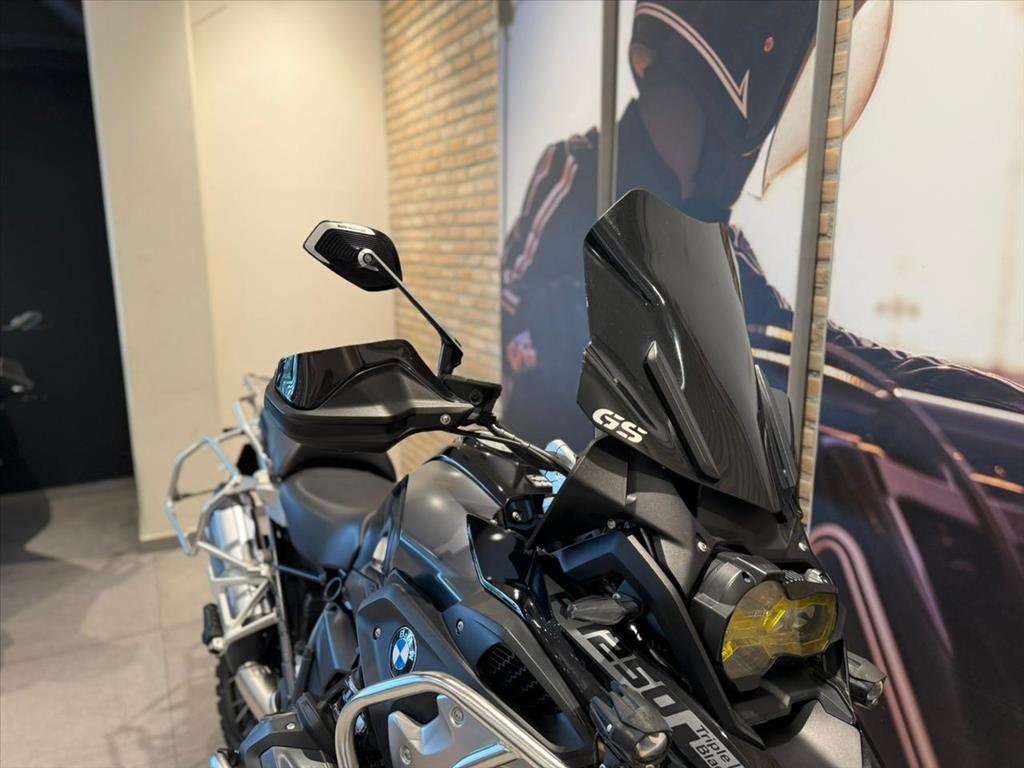 BMW Motorrad-R-1250 GS TRIPLE BLACK