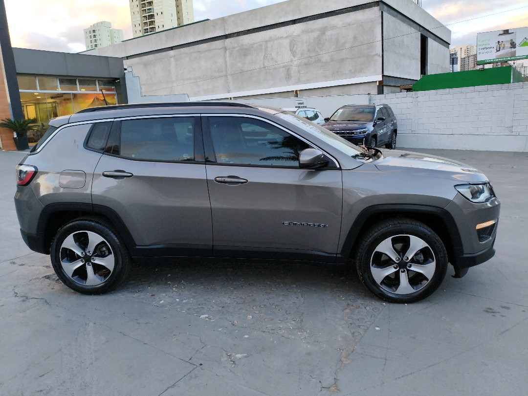 COMPASS 2.0 16V FLEX LONGITUDE AUTOMÁTICO3