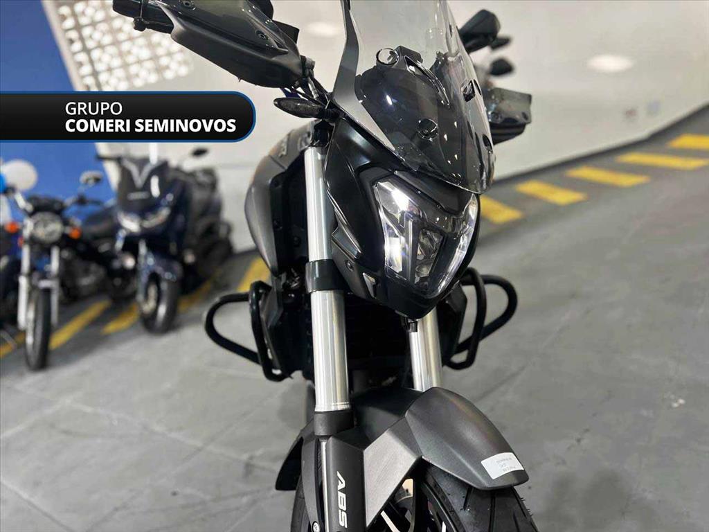 DOMINAR 400