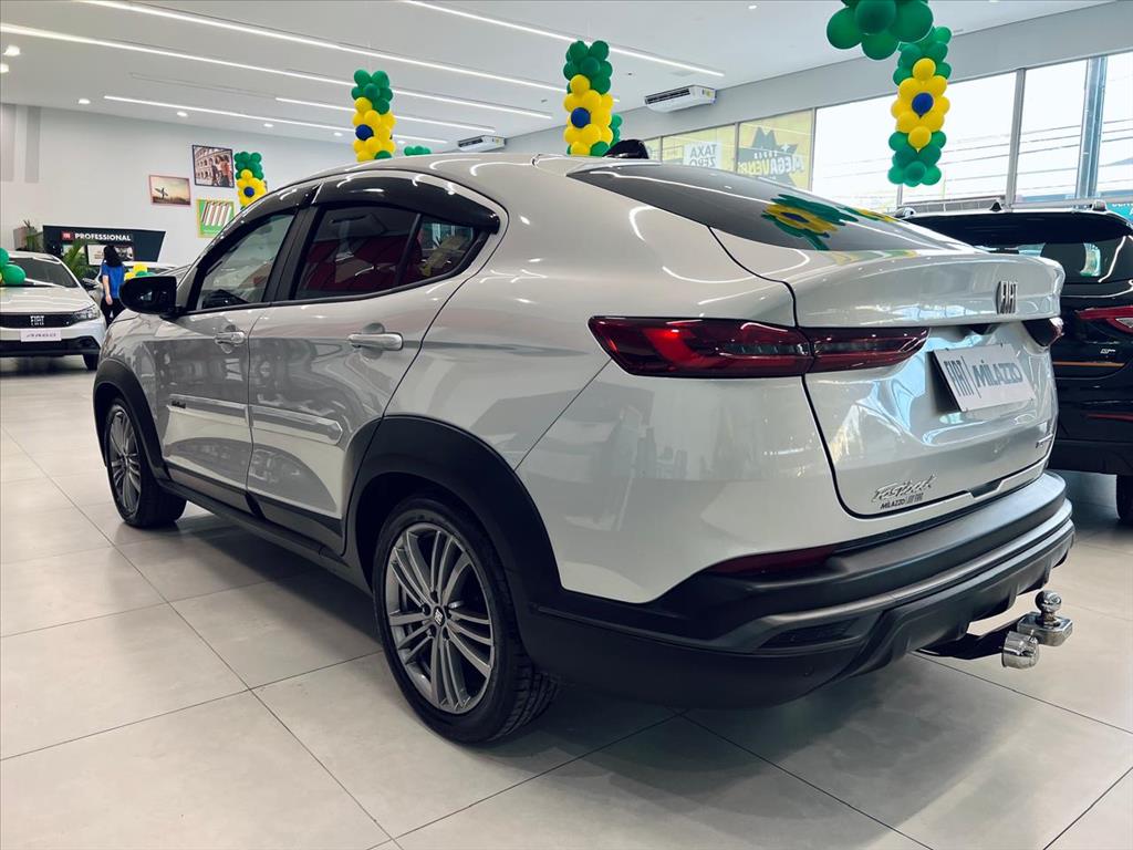 FASTBACK 1.0 TURBO 200 FLEX CVT2