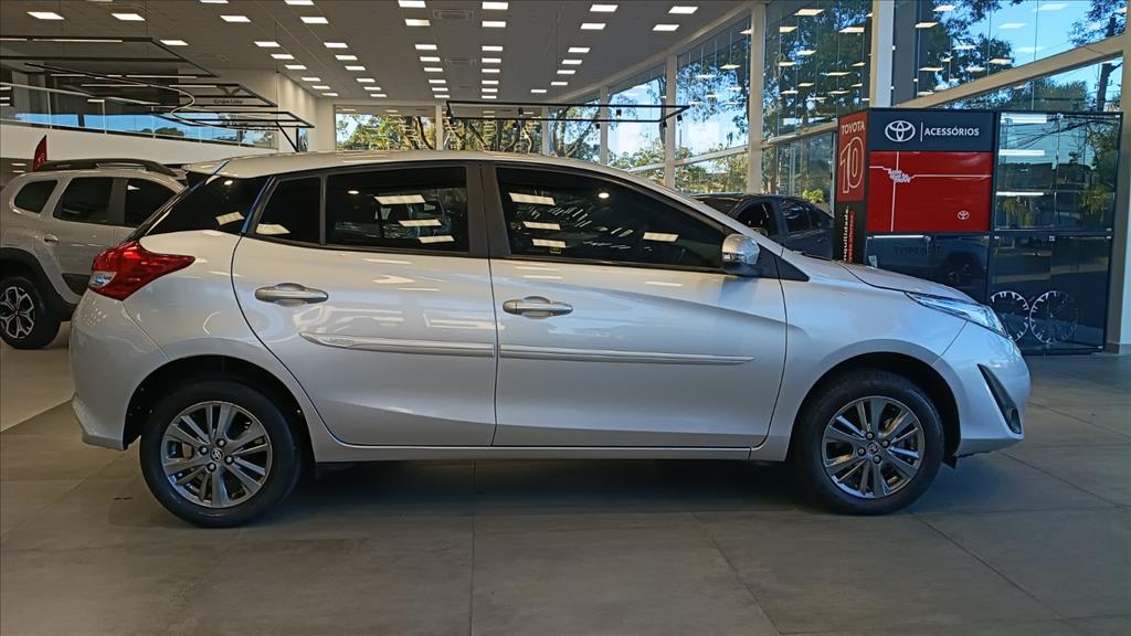 YARIS 1.5 16V FLEX XL PLUS CONNECT MULTIDRIVE3