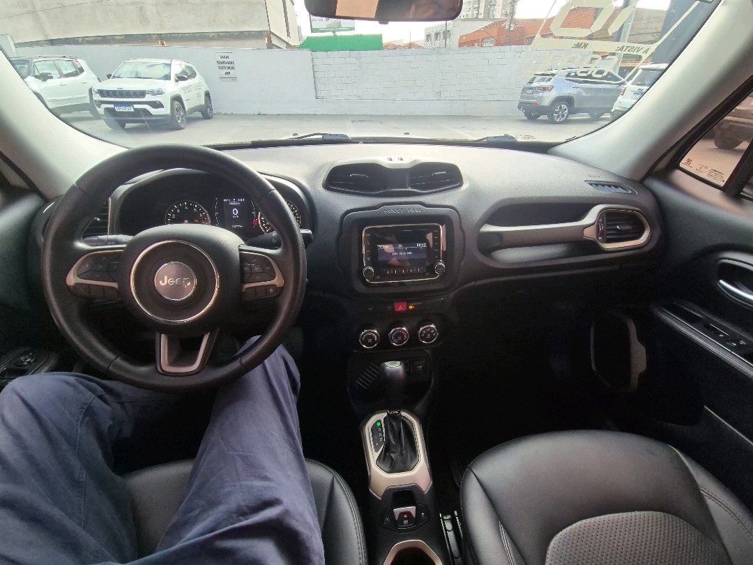 RENEGADE 1.8 16V FLEX SPORT 4P AUTOMÁTICO10