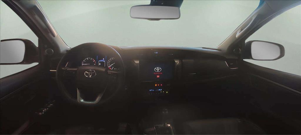 HILUX SW4 2.8 D-4D TURBO DIESEL SRX 4X4 AUTOMÁTICO6