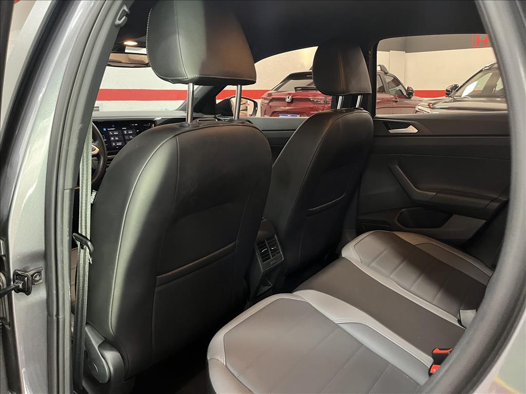 NIVUS 1.0 200 TSI TOTAL FLEX HIGHLINE AUTOMÁTICO12