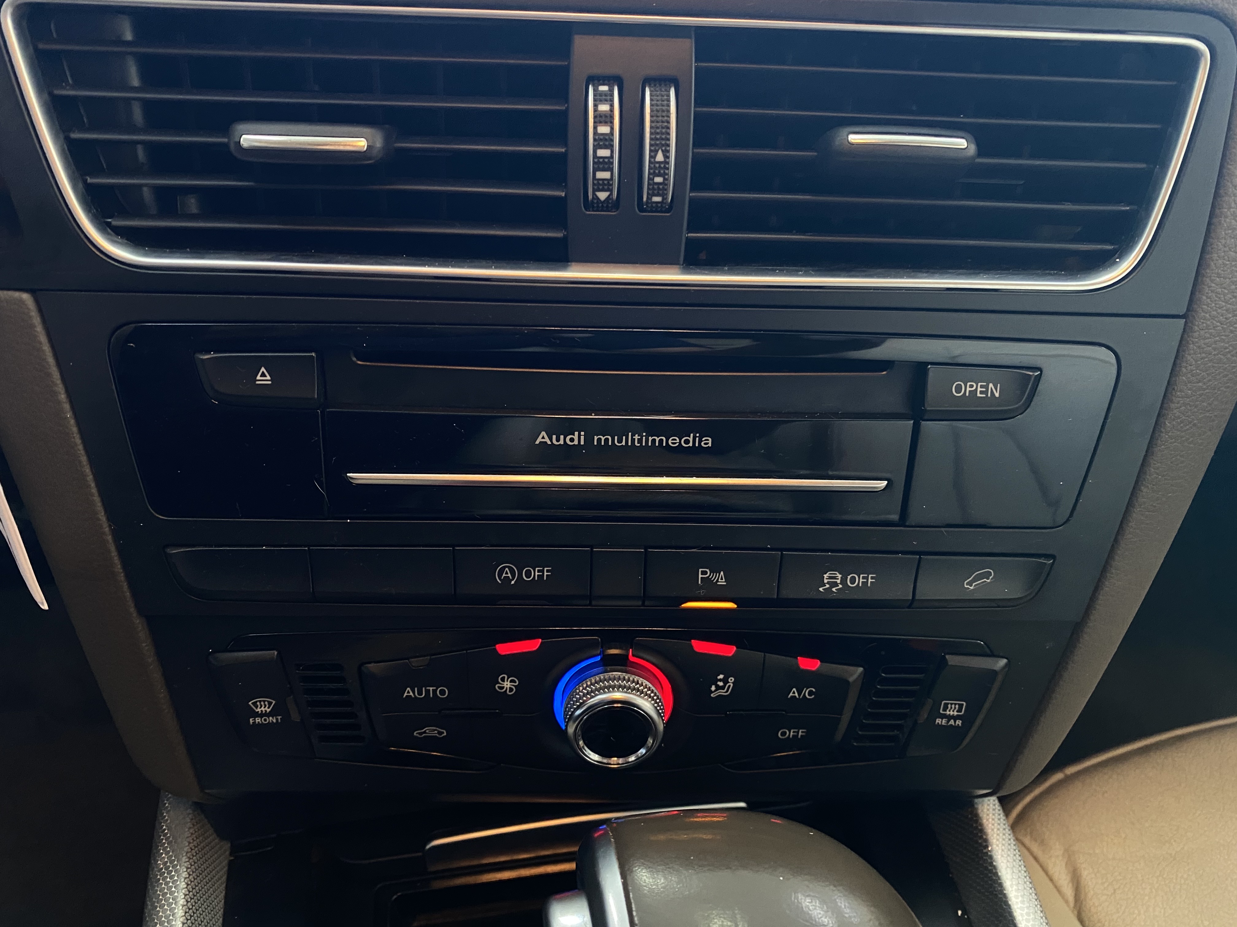 Q5 2.0 TFSI AMBIENTE 16V 225CV GASOLINA 4P AUTOMÁTICO13