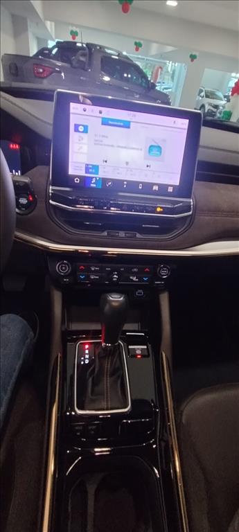 COMMANDER 1.3 T270 TURBO FLEX OVERLAND AT614