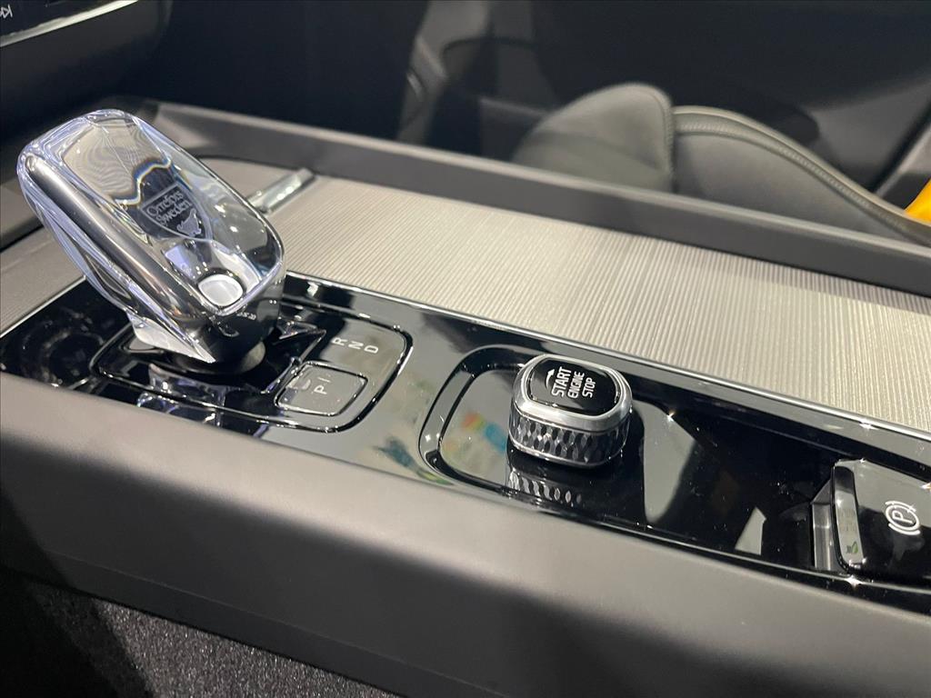 XC60 2.0 T8 RECHARGE POLESTAR ENGINEERED AWD GEARTRONIC8