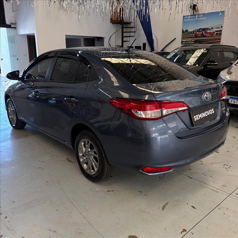 YARIS 1.5 16V FLEX SEDAN XS CONNECT MULTIDRIVE5