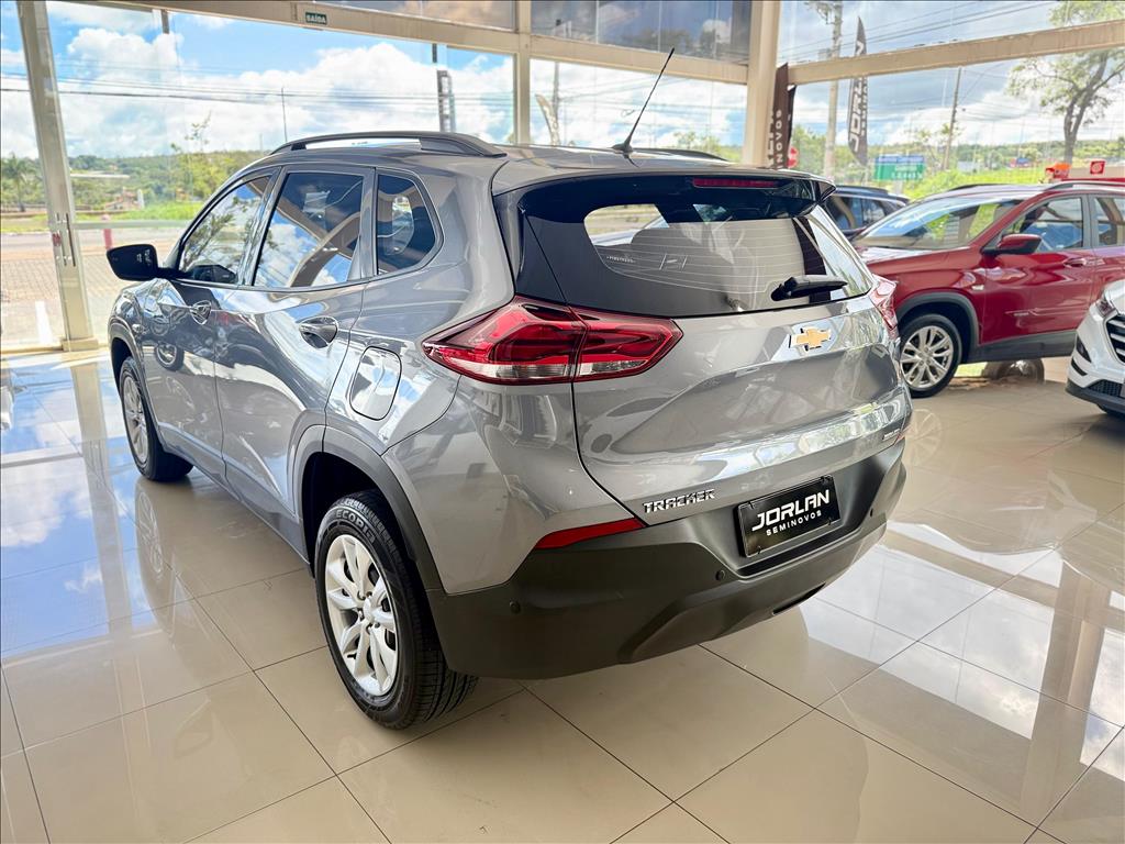 TRACKER 1.0 TURBO FLEX AUTOMÁTICO3