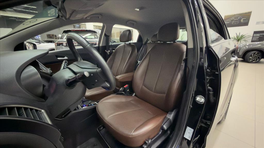 Hyundai-HB20-1.6 PREMIUM 16V FLEX 4P AUTOMÁTICO