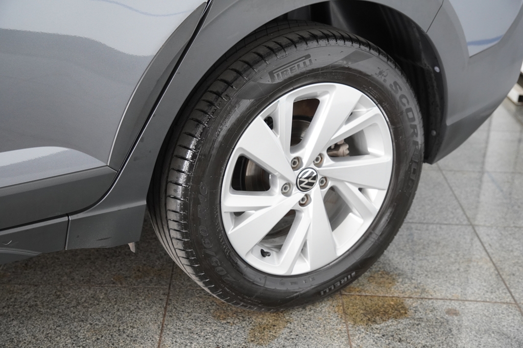 NIVUS 1.0 200 TSI TOTAL FLEX COMFORTLINE AUTOMÁTICO4