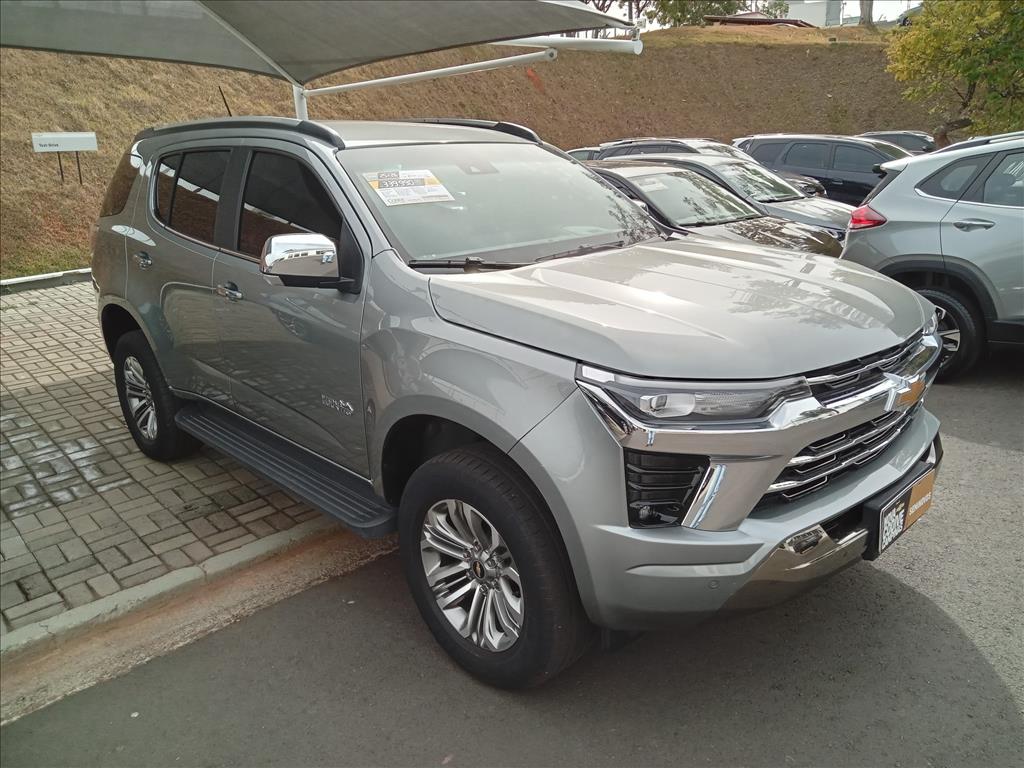TRAILBLAZER 2.8 16V TURBO DIESEL HIGH COUNTRY 7L 4X4 AUTOMÁTICO