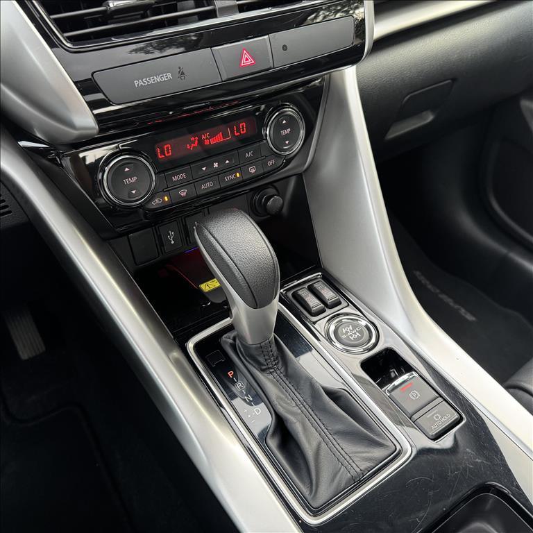Mitsubishi-ECLIPSE CROSS-1.5 MIVEC TURBO GASOLINA HPE-S S-AWC CVT