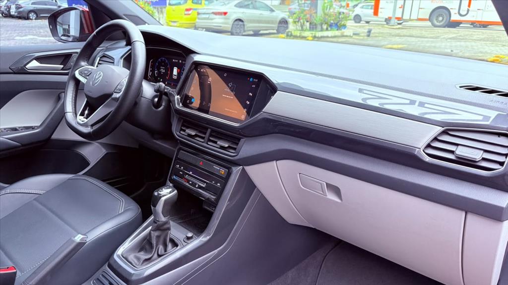 T-CROSS 1.4 250 TSI TOTAL FLEX HIGHLINE AUTOMÁTICO10