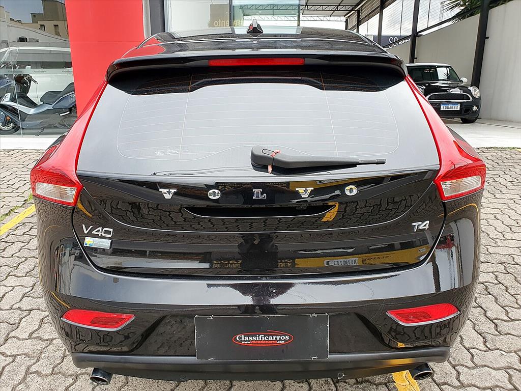 Volvo V40 - 2.0 T4 KINETIC GASOLINA 4P AUTOMÁTICO