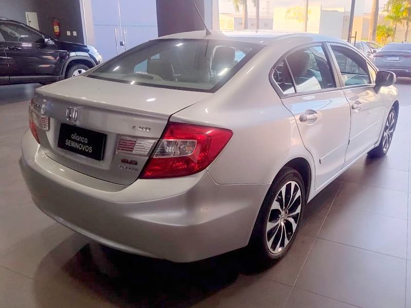 CIVIC 2.0 LXR 16V FLEX 4P AUTOMÁTICO3