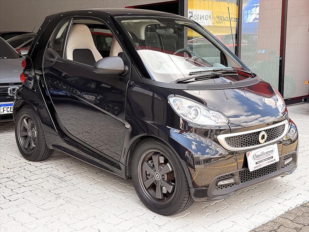 Smart Fortwo - 1.0 COUPE 3 CILINDROS TURBO GASOLINA 2P AUTOMÁTICO