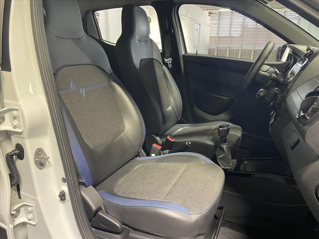 KWID 1.0 12V SCE FLEX INTENSE MANUAL15