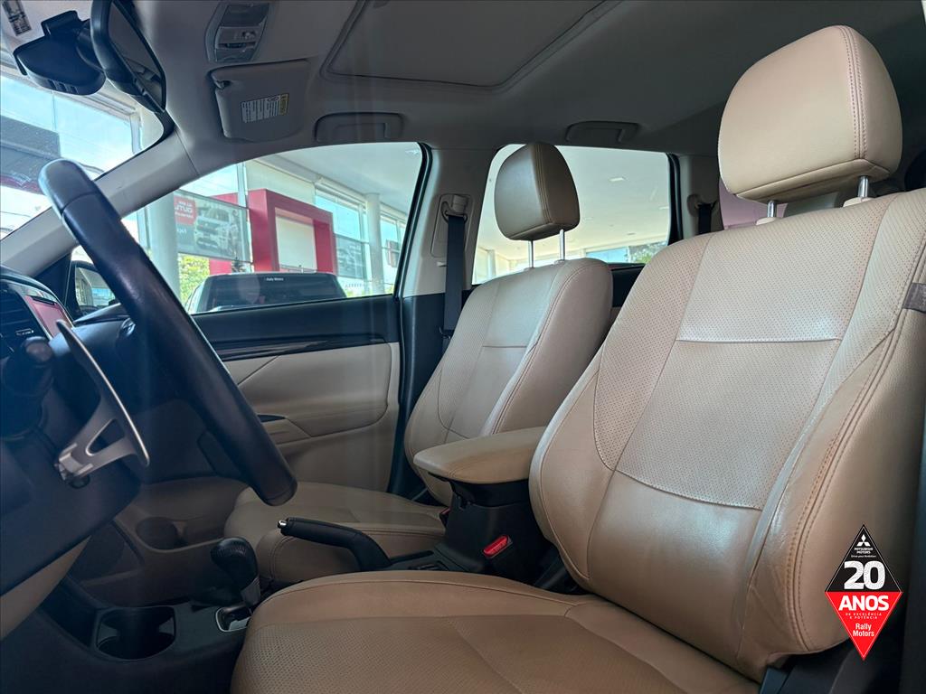 Mitsubishi-OUTLANDER-2.2 4X4 16V DIESEL 4P AUTOMÁTICO