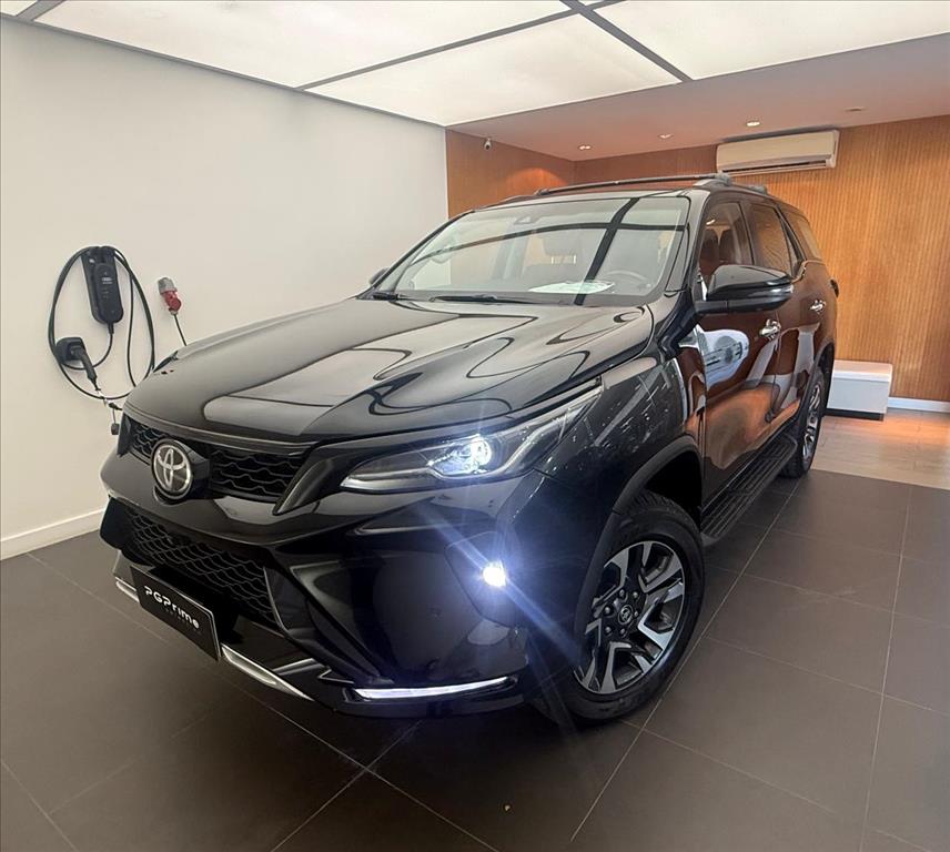 HILUX SW4 2.8 D-4D TURBO DIESEL SRX PLATINUM 4X4 AUTOMÁTICO2